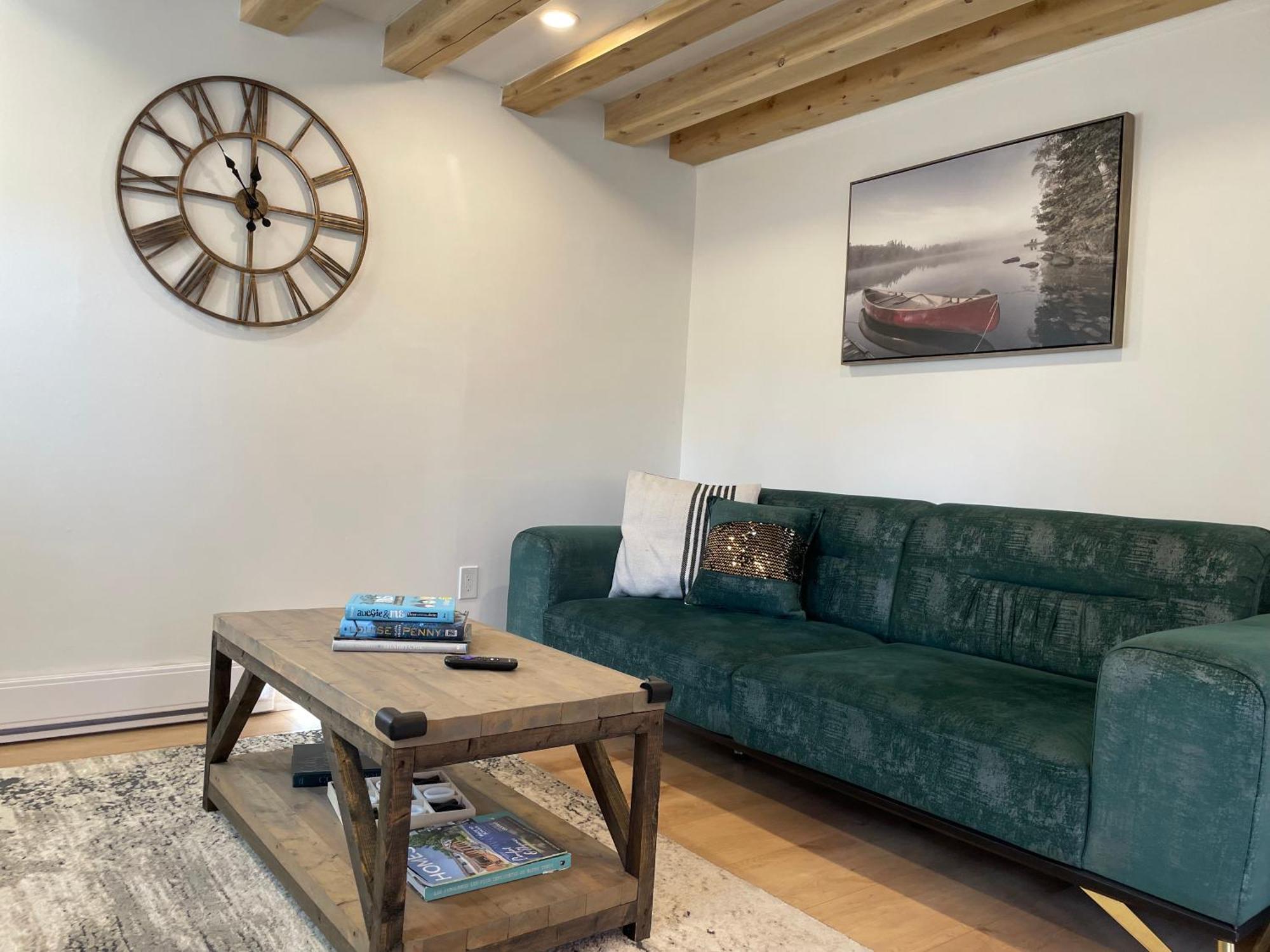 Cozy Cottage Style House Kitchener Bagian luar foto